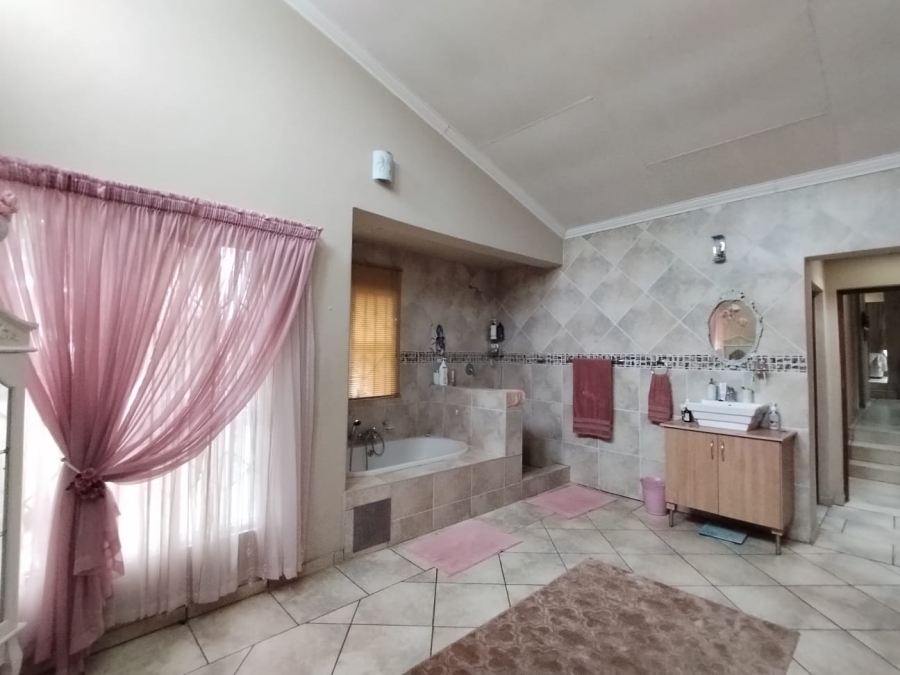 3 Bedroom Property for Sale in Swartruggens North West